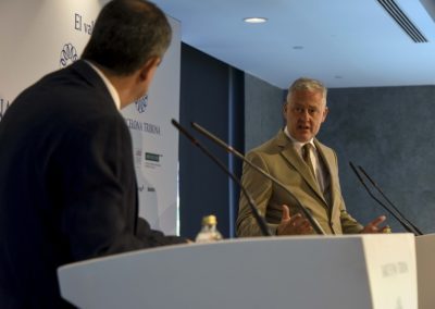 Simon manley a Barcelona Tribuna